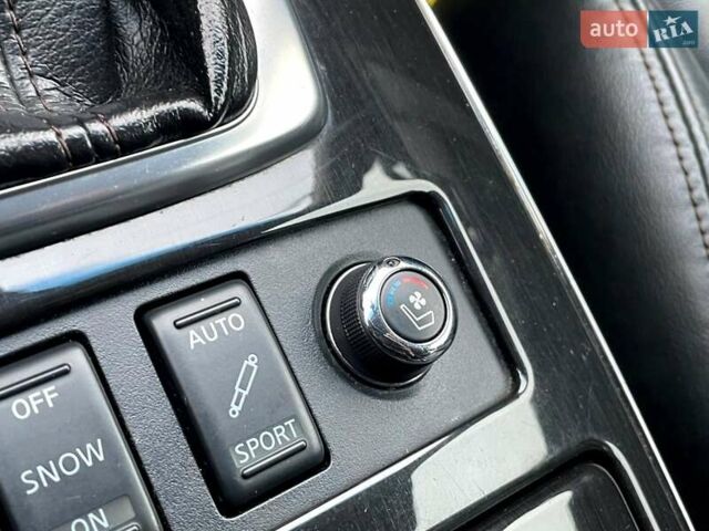 Серый Инфинити FX 37, объемом двигателя 3.7 л и пробегом 164 тыс. км за 13900 $, фото 61 на Automoto.ua