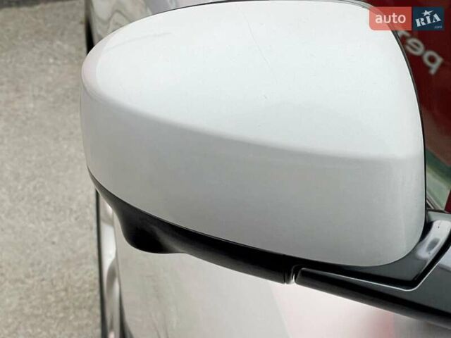 Серый Инфинити FX 37, объемом двигателя 3.7 л и пробегом 164 тыс. км за 13900 $, фото 18 на Automoto.ua