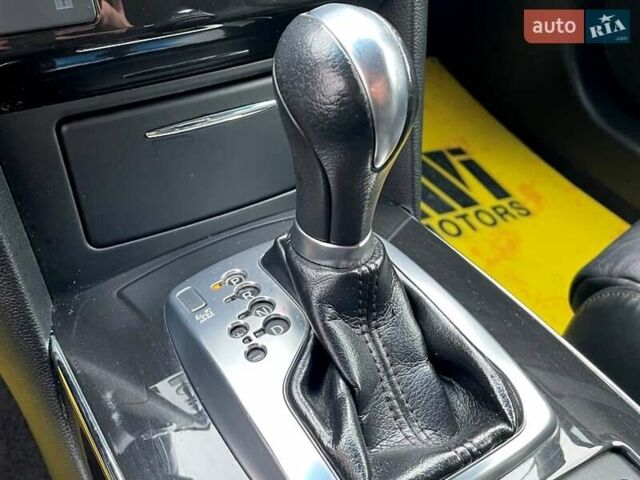 Серый Инфинити FX 37, объемом двигателя 3.7 л и пробегом 164 тыс. км за 13900 $, фото 59 на Automoto.ua