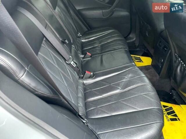 Серый Инфинити FX 37, объемом двигателя 3.7 л и пробегом 164 тыс. км за 13900 $, фото 36 на Automoto.ua