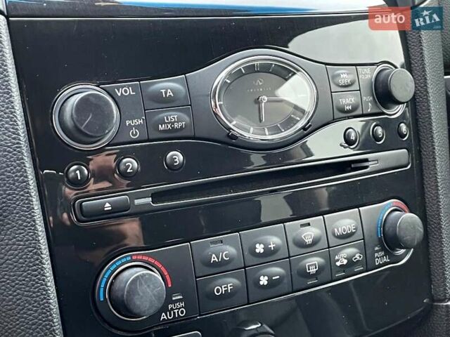 Серый Инфинити FX 37, объемом двигателя 3.7 л и пробегом 164 тыс. км за 13900 $, фото 58 на Automoto.ua