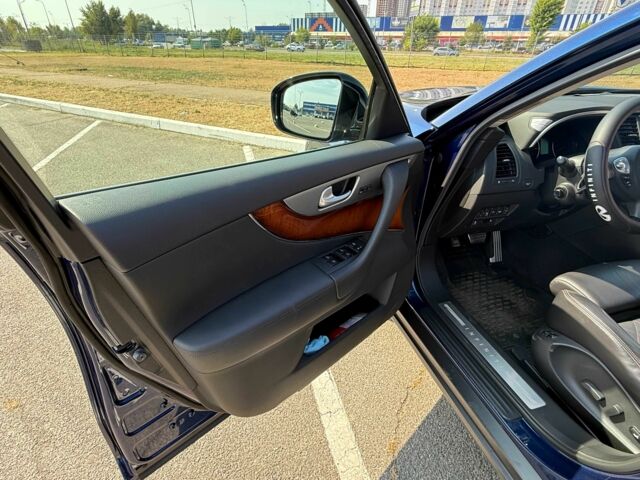 Синий Инфинити FX 37, объемом двигателя 3.7 л и пробегом 50 тыс. км за 28785 $, фото 5 на Automoto.ua