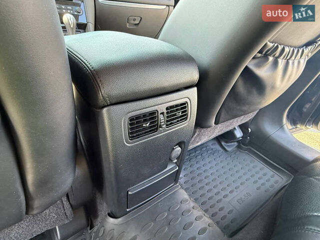 Синий Инфинити FX 37, объемом двигателя 3.7 л и пробегом 41 тыс. км за 33500 $, фото 4 на Automoto.ua