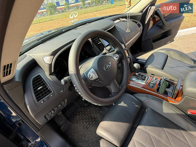 Синий Инфинити FX 37, объемом двигателя 3.7 л и пробегом 41 тыс. км за 33500 $, фото 5 на Automoto.ua