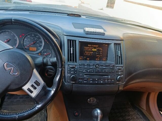 Чорний Інфініті FX 45, об'ємом двигуна 4.5 л та пробігом 185 тис. км за 5500 $, фото 10 на Automoto.ua