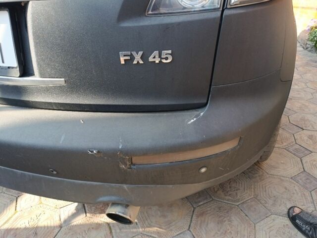 Чорний Інфініті FX 45, об'ємом двигуна 4.5 л та пробігом 185 тис. км за 5500 $, фото 13 на Automoto.ua