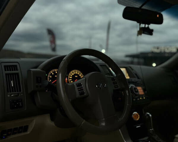 Черный Инфинити FX 45, объемом двигателя 4.5 л и пробегом 293 тыс. км за 15000 $, фото 29 на Automoto.ua