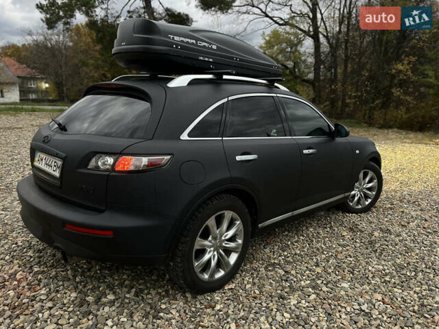 Черный Инфинити FX 45, объемом двигателя 4.5 л и пробегом 293 тыс. км за 15000 $, фото 25 на Automoto.ua