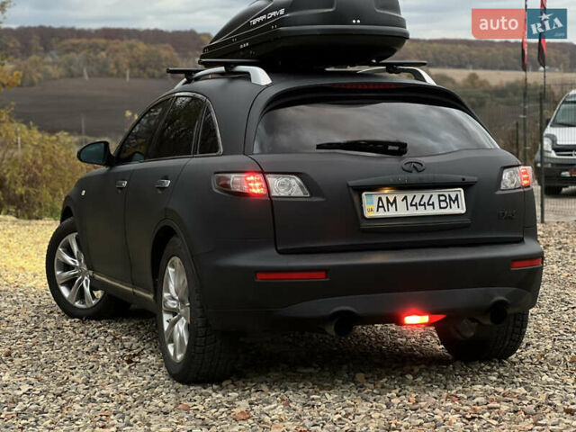 Черный Инфинити FX 45, объемом двигателя 4.5 л и пробегом 293 тыс. км за 15000 $, фото 16 на Automoto.ua
