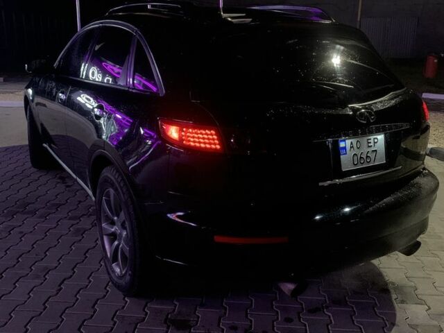 Черный Инфинити FX 45, объемом двигателя 4.5 л и пробегом 182 тыс. км за 6500 $, фото 1 на Automoto.ua