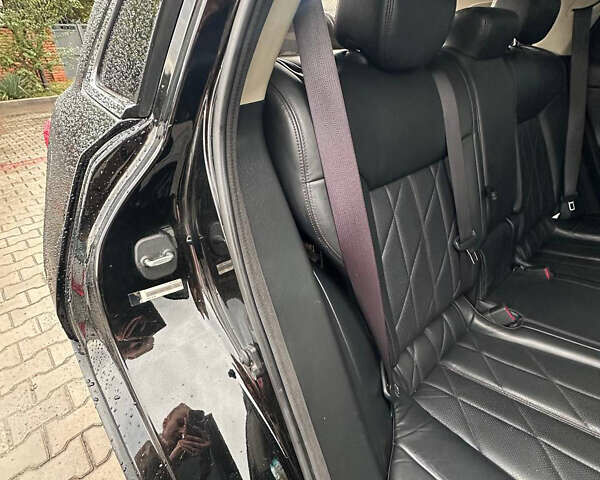 Черный Инфинити ФХ 50, объемом двигателя 5 л и пробегом 207 тыс. км за 11500 $, фото 6 на Automoto.ua