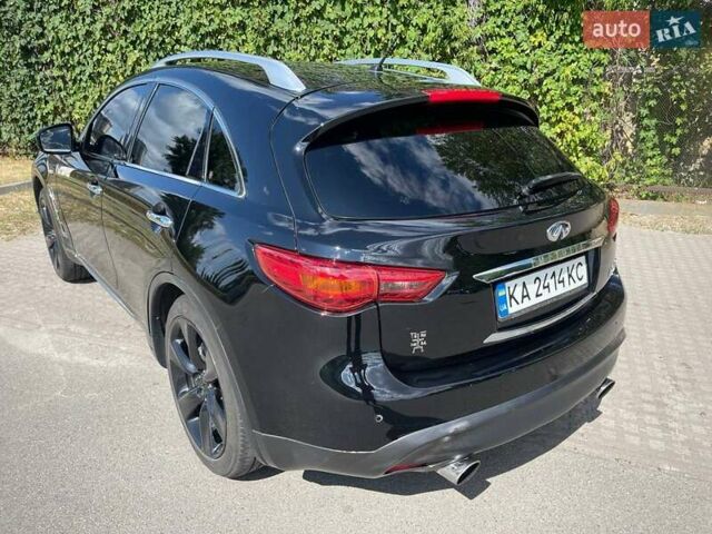 Черный Инфинити ФХ 50, объемом двигателя 5.03 л и пробегом 240 тыс. км за 13333 $, фото 1 на Automoto.ua