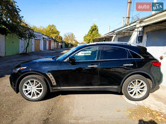 Черный Инфинити ФХ 50, объемом двигателя 5 л и пробегом 207 тыс. км за 11500 $, фото 20 на Automoto.ua