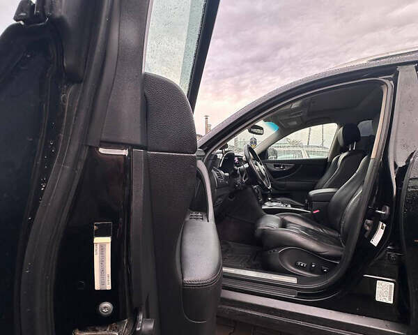 Черный Инфинити ФХ 50, объемом двигателя 5 л и пробегом 207 тыс. км за 11500 $, фото 14 на Automoto.ua