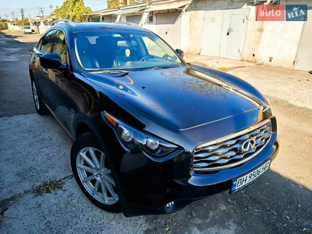 Черный Инфинити ФХ 50, объемом двигателя 5 л и пробегом 207 тыс. км за 11500 $, фото 24 на Automoto.ua