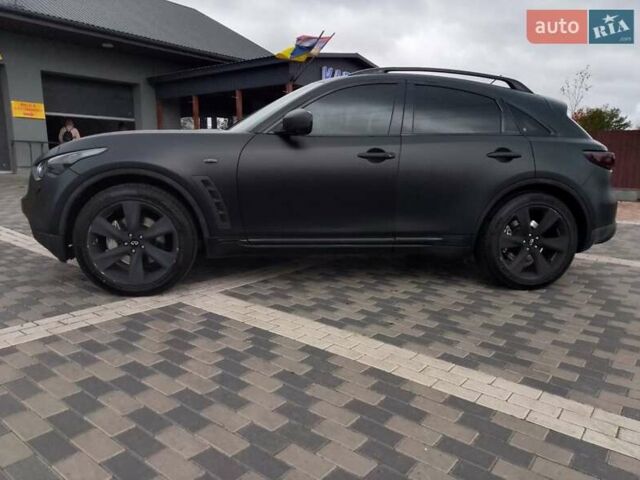 Черный Инфинити ФХ 50, объемом двигателя 5 л и пробегом 180 тыс. км за 13200 $, фото 4 на Automoto.ua