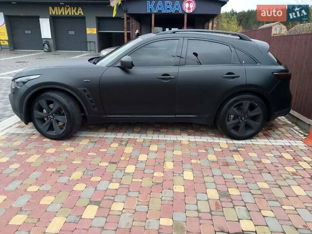 Черный Инфинити ФХ 50, объемом двигателя 5 л и пробегом 180 тыс. км за 13200 $, фото 9 на Automoto.ua