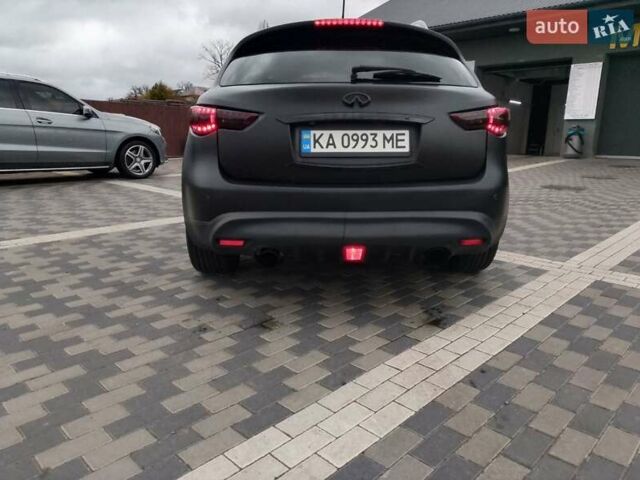 Черный Инфинити ФХ 50, объемом двигателя 5 л и пробегом 180 тыс. км за 13200 $, фото 21 на Automoto.ua