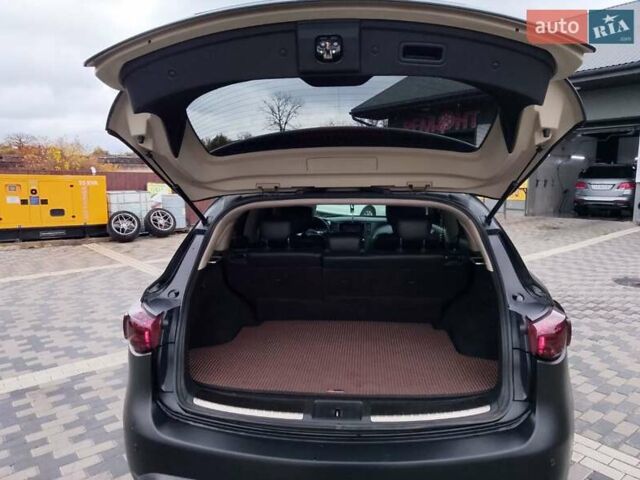 Черный Инфинити ФХ 50, объемом двигателя 5 л и пробегом 180 тыс. км за 13200 $, фото 22 на Automoto.ua