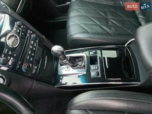 Черный Инфинити ФХ 50, объемом двигателя 5 л и пробегом 180 тыс. км за 13200 $, фото 18 на Automoto.ua