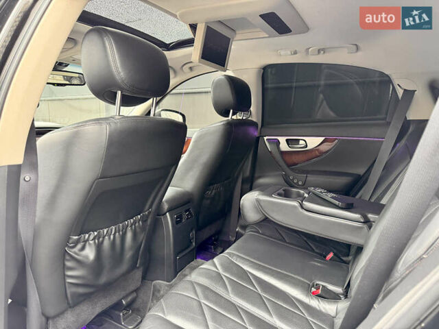 Инфинити ФХ 50 2010 в Киеве на Automoto.ua Черный Инфинити ФХ 50, объемом двигателя 5 л и пробегом 65 тыс. км за 19500 $, фото 16 на Automoto.ua