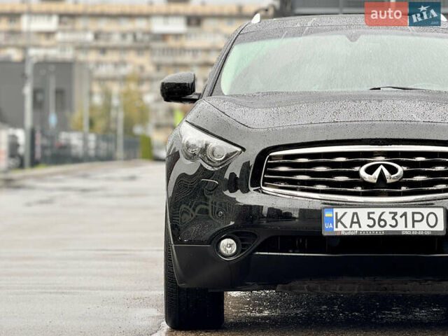 Инфинити ФХ 50 2010 в Киеве на Automoto.ua Черный Инфинити ФХ 50, объемом двигателя 5 л и пробегом 65 тыс. км за 19500 $, фото 3 на Automoto.ua