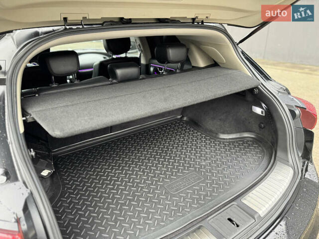 Инфинити ФХ 50 2010 в Киеве на Automoto.ua Черный Инфинити ФХ 50, объемом двигателя 5 л и пробегом 65 тыс. км за 19500 $, фото 42 на Automoto.ua