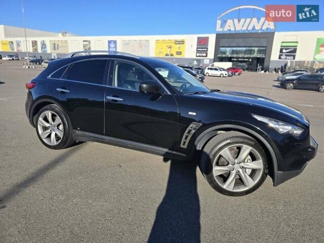 Черный Инфинити ФХ 50, объемом двигателя 5.03 л и пробегом 185 тыс. км за 15000 $, фото 1 на Automoto.ua