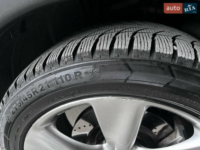 Чорний Інфініті ФХ 50, об'ємом двигуна 5.03 л та пробігом 194 тис. км за 15700 $, фото 9 на Automoto.ua