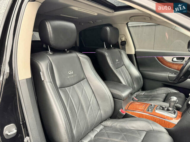 Инфинити ФХ 50 2010 в Киеве на Automoto.ua Черный Инфинити ФХ 50, объемом двигателя 5 л и пробегом 65 тыс. км за 19500 $, фото 37 на Automoto.ua