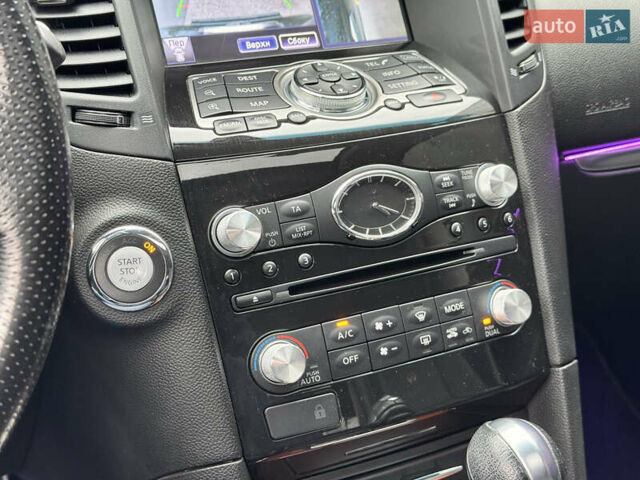 Инфинити ФХ 50 2010 в Киеве на Automoto.ua Черный Инфинити ФХ 50, объемом двигателя 5 л и пробегом 65 тыс. км за 19500 $, фото 29 на Automoto.ua