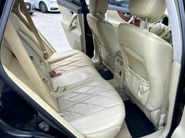 Черный Инфинити ФХ 50, объемом двигателя 5 л и пробегом 205 тыс. км за 13900 $, фото 7 на Automoto.ua