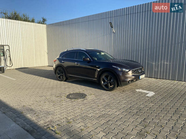 Коричневий Інфініті ФХ 50, об'ємом двигуна 5 л та пробігом 145 тис. км за 13000 $, фото 8 на Automoto.ua