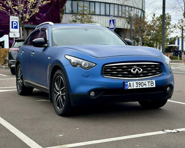 Синий Инфинити ФХ 50, объемом двигателя 5 л и пробегом 134 тыс. км за 11500 $, фото 1 на Automoto.ua