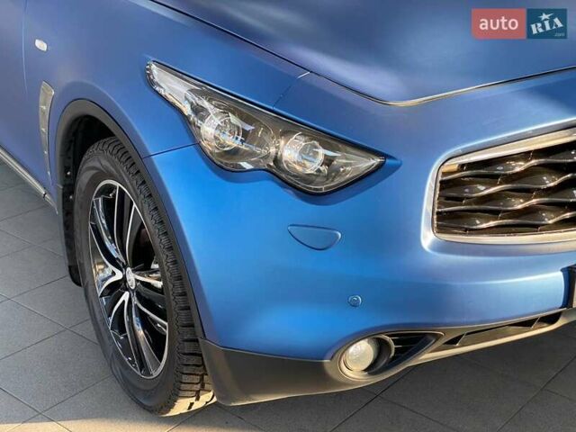 Синий Инфинити ФХ 50, объемом двигателя 5.03 л и пробегом 134 тыс. км за 10990 $, фото 2 на Automoto.ua