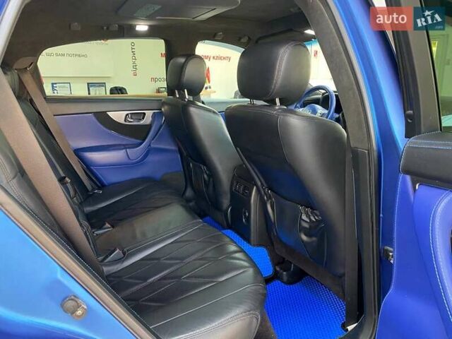 Синий Инфинити ФХ 50, объемом двигателя 5.03 л и пробегом 134 тыс. км за 10990 $, фото 35 на Automoto.ua