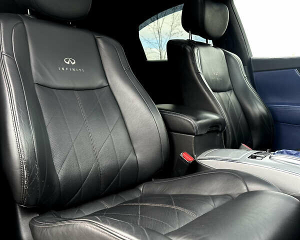 Синий Инфинити ФХ 50, объемом двигателя 5 л и пробегом 134 тыс. км за 11500 $, фото 7 на Automoto.ua