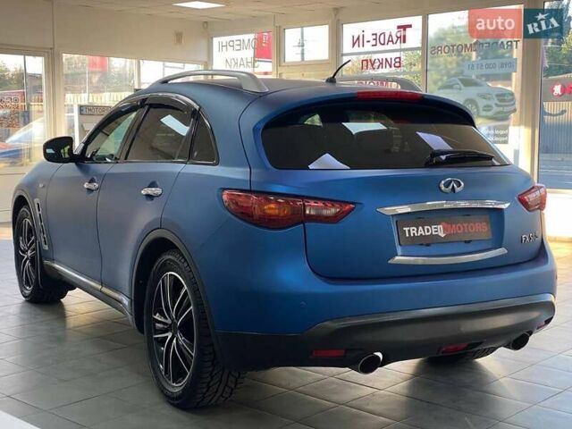 Синий Инфинити ФХ 50, объемом двигателя 5.03 л и пробегом 134 тыс. км за 10990 $, фото 7 на Automoto.ua