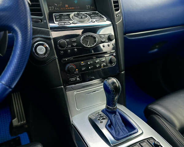 Синий Инфинити ФХ 50, объемом двигателя 5 л и пробегом 134 тыс. км за 11500 $, фото 11 на Automoto.ua