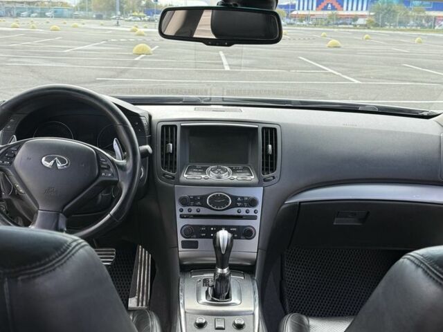 Инфинити G25 2010 в Киеве на Automoto.ua Белый Инфинити G25, объемом двигателя 2.5 л и пробегом 229 тыс. км за 9700 $, фото 9 на Automoto.ua