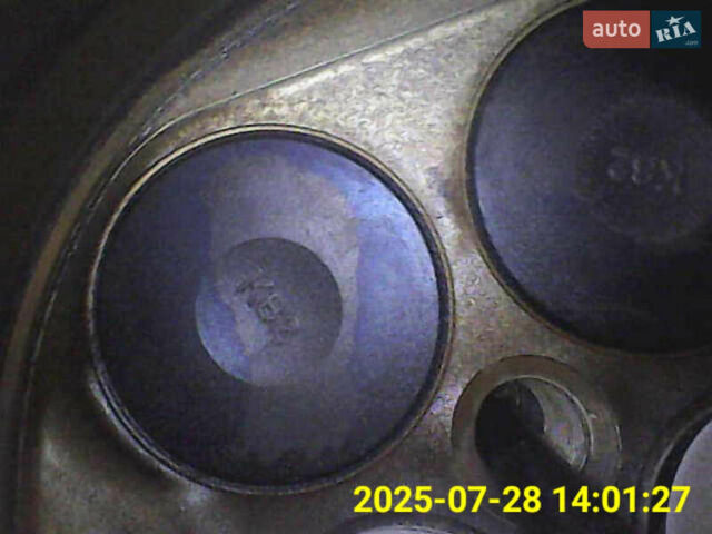 Белый Инфинити G25, объемом двигателя 2.5 л и пробегом 167 тыс. км за 9000 $, фото 9 на Automoto.ua