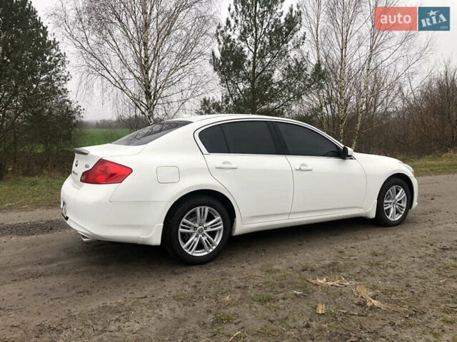 Білий Інфініті G25, об'ємом двигуна 2.5 л та пробігом 186 тис. км за 10800 $, фото 14 на Automoto.ua