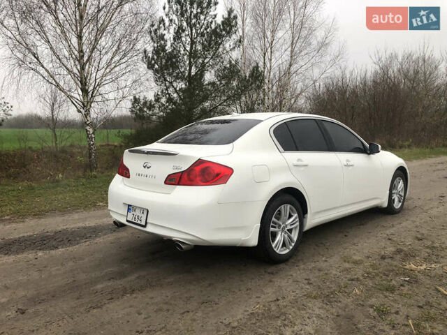 Білий Інфініті G25, об'ємом двигуна 2.5 л та пробігом 186 тис. км за 10800 $, фото 12 на Automoto.ua