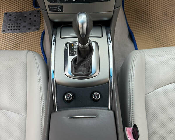 Белый Инфинити G25, объемом двигателя 2.5 л и пробегом 160 тыс. км за 11500 $, фото 21 на Automoto.ua