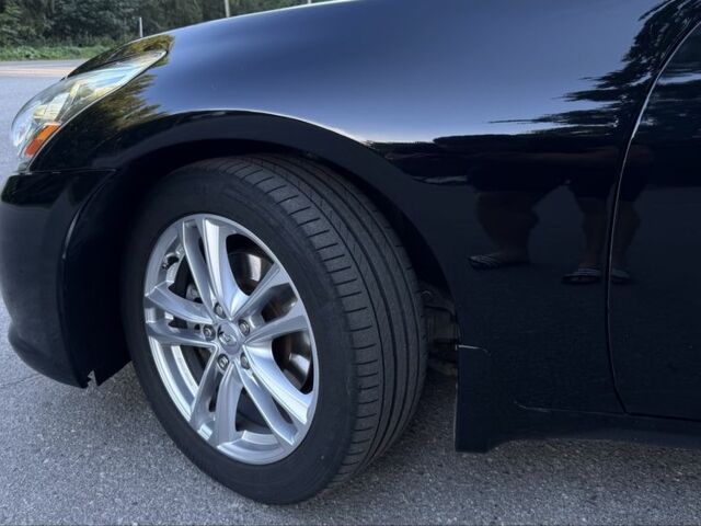 Черный Инфинити G25, объемом двигателя 2.5 л и пробегом 205 тыс. км за 9000 $, фото 6 на Automoto.ua