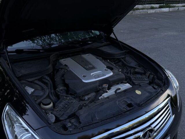 Черный Инфинити G25, объемом двигателя 2.5 л и пробегом 205 тыс. км за 9000 $, фото 9 на Automoto.ua