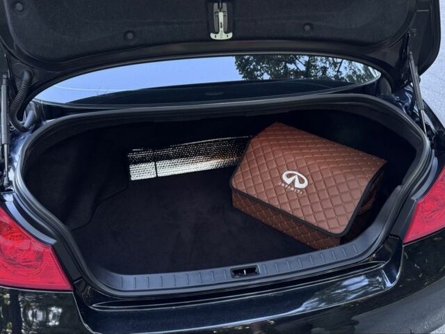 Черный Инфинити G25, объемом двигателя 2.5 л и пробегом 205 тыс. км за 9000 $, фото 5 на Automoto.ua