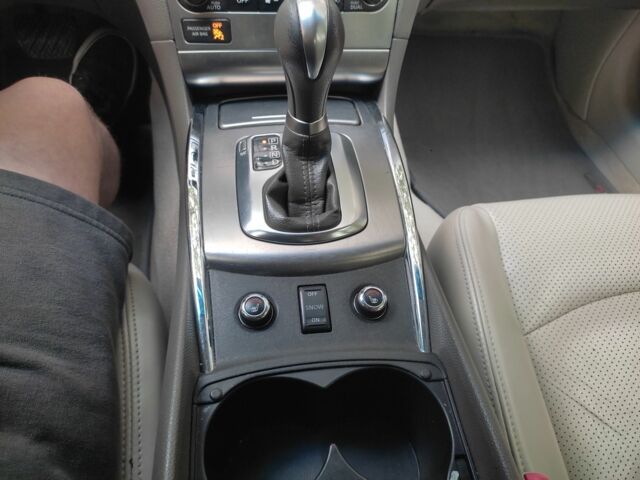 Черный Инфинити G25, объемом двигателя 2.5 л и пробегом 217 тыс. км за 7800 $, фото 2 на Automoto.ua