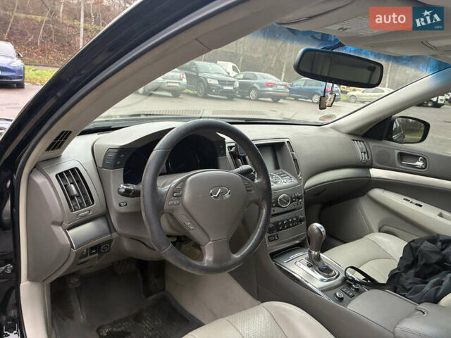 Черный Инфинити G25, объемом двигателя 2.5 л и пробегом 217 тыс. км за 7600 $, фото 10 на Automoto.ua