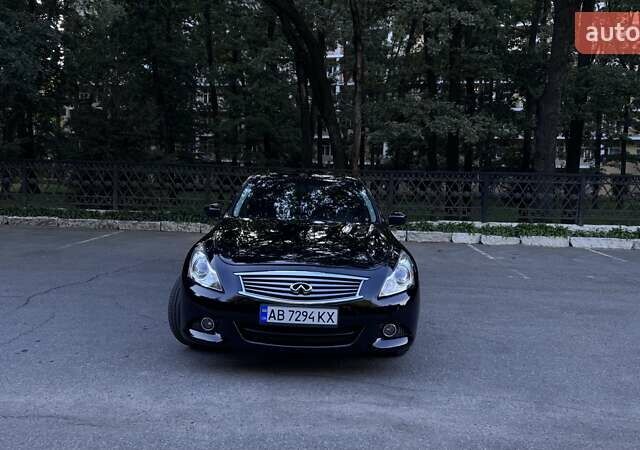 Чорний Інфініті G25, об'ємом двигуна 2.5 л та пробігом 196 тис. км за 9800 $, фото 3 на Automoto.ua